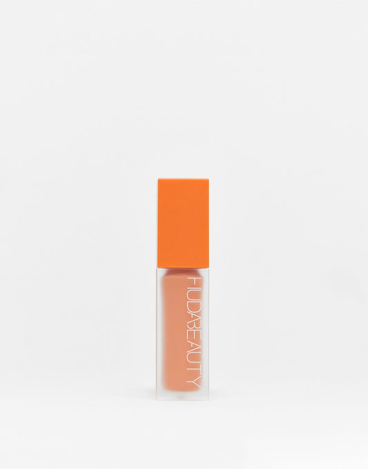 HUDA BEAUTY - FAUXFILTER UNDER EYE CORRECTOR