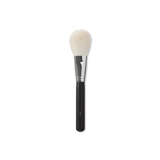 MORPHE - M527 DELUXE POINTED POWDER BRUSH